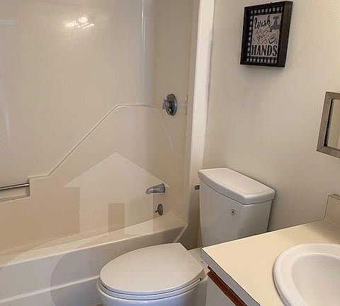3rd image of 22 Revere Beach Pkwy #1