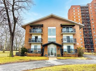 1805 Riverside Dr W #203, Windsor, ON N9B 1A6