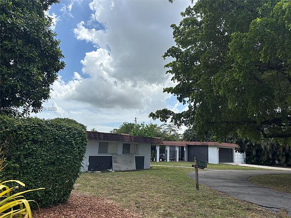 3rd image of 10 SW 46th Ave