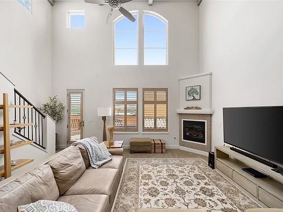 5th image of 1887 Ironwood Ave