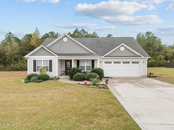 258 Plantation Oaks Drive, New Bern, NC 28560