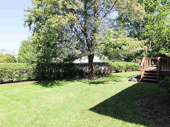 2nd image of 500 Hampton Dr