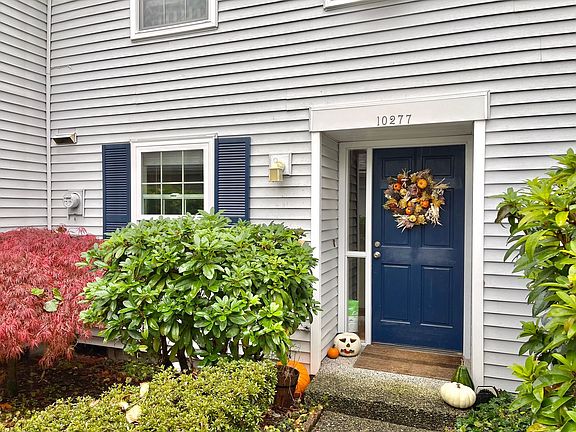 2nd image of 10277 NE 129th Ln