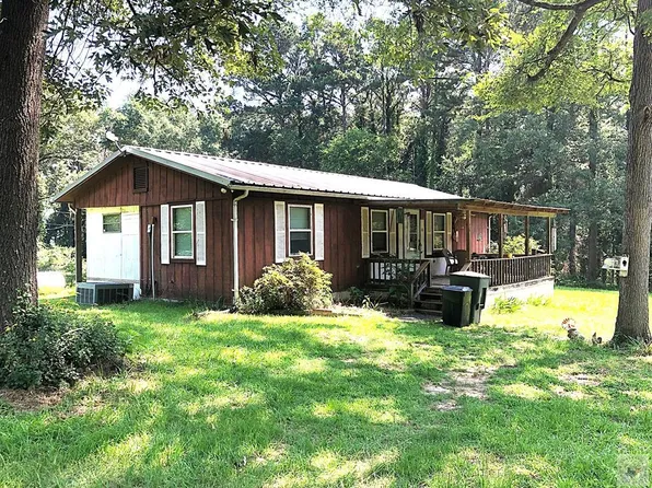 118 E 3rd St, Ashdown, AR 71822