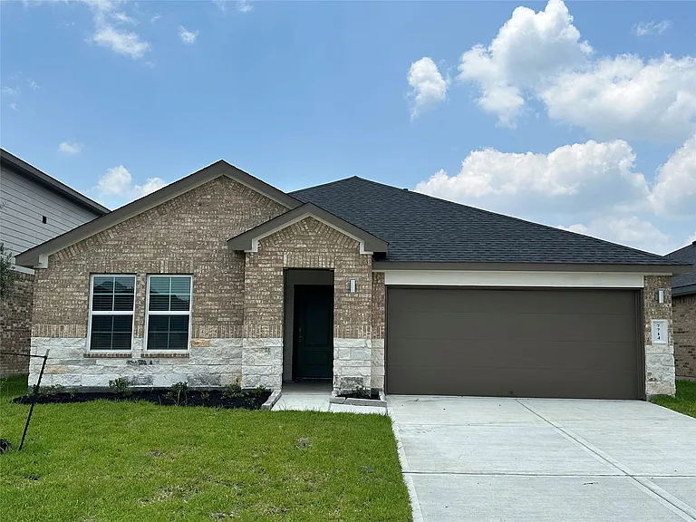 7714 Murciana Dr — Photo 1
