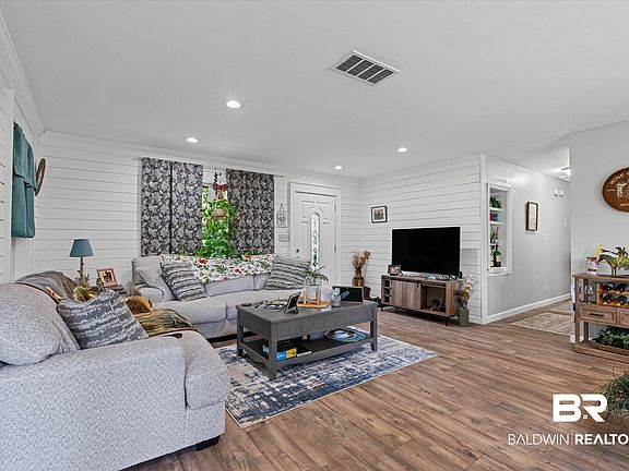 5th image of 14850 Kennedy Ln