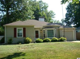 3609 SW Avalon Ln, Topeka, KS 66604