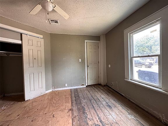 4th image of 2632 SW 33rd St
