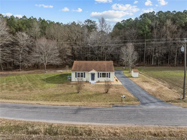 5225 Crumpler Rd, Ivor, VA 23866