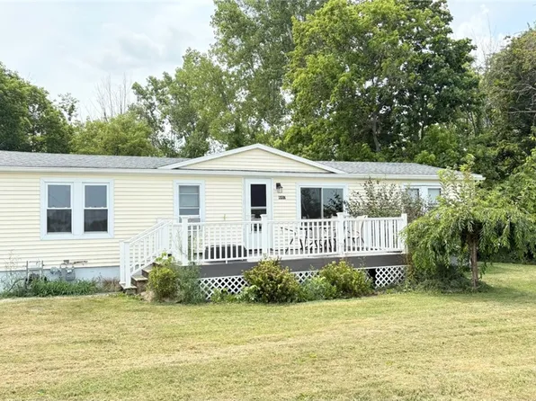 4497 Maiden Ln, Canandaigua, NY 14424