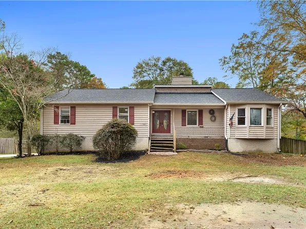 3177 Spring Lake Dr NE, Covington, GA 30013