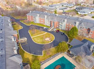5200 N Knoxville Ave APT 104N, Peoria, IL 61614