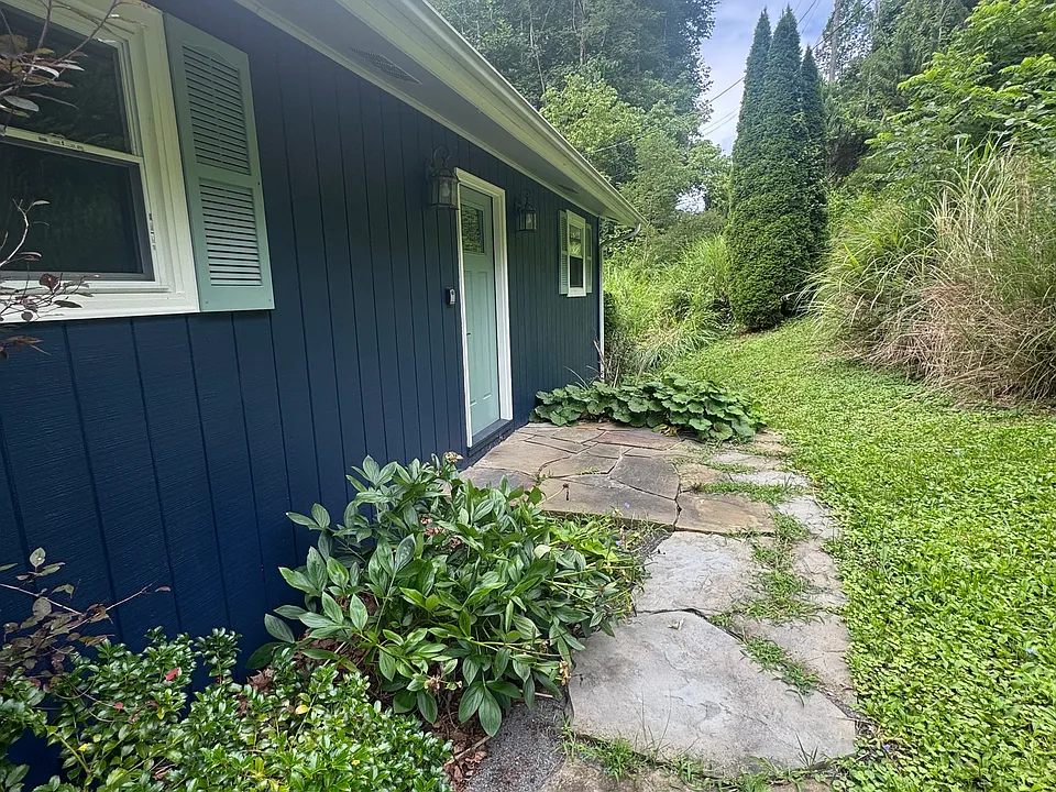 3912 Highland Trl