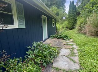 3912 Highland Trl, Alderson, WV 24910