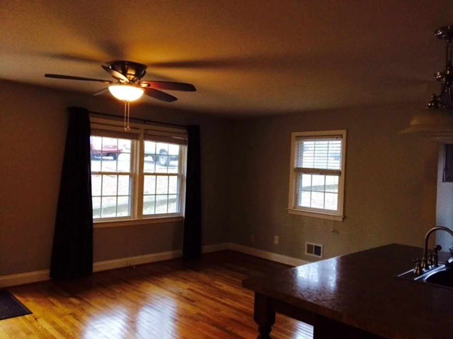 407 A Smith — Photo 2