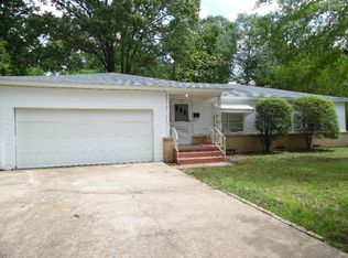 715 Saint Thomas Dr, Athens, TX 75751