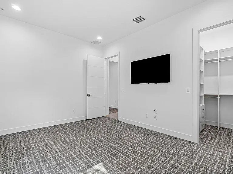 9006 Dulcetto Ct — Photo 43