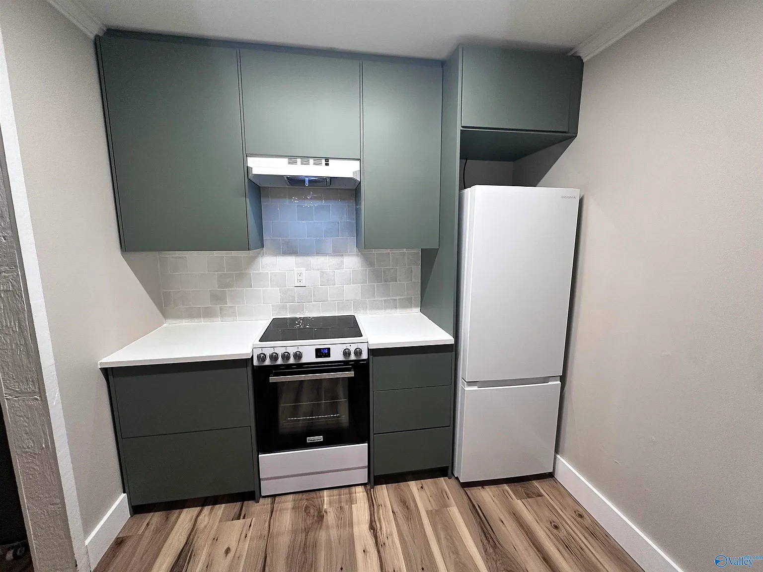 2 bed, 1.0 bath, 925 sqft, $1,050 — Photo 4