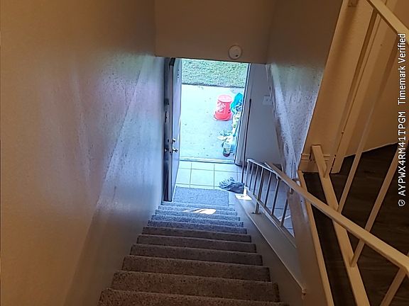 4th image of 1026 N Sacramento Ave #3