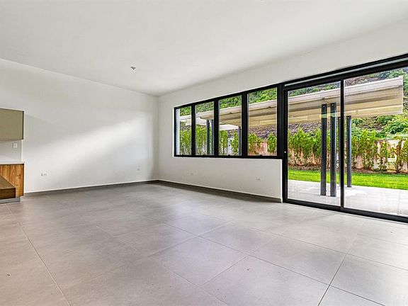 4th image of 238 Urb Monteazul