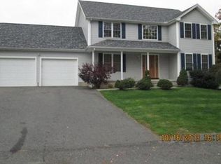 15 Dale St, East Longmeadow, MA 01028