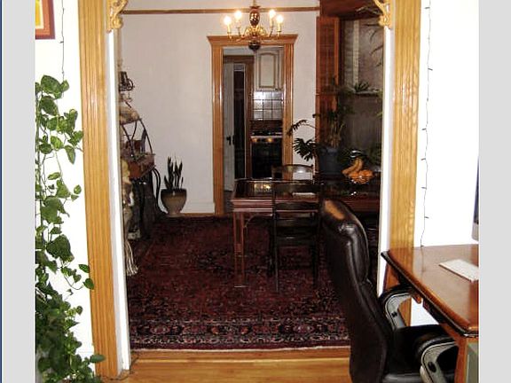 2nd image of 421 W Belden Ave #2-1