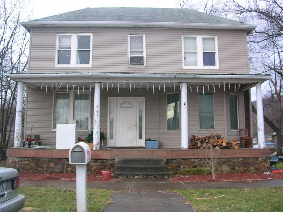 7 west roberts street