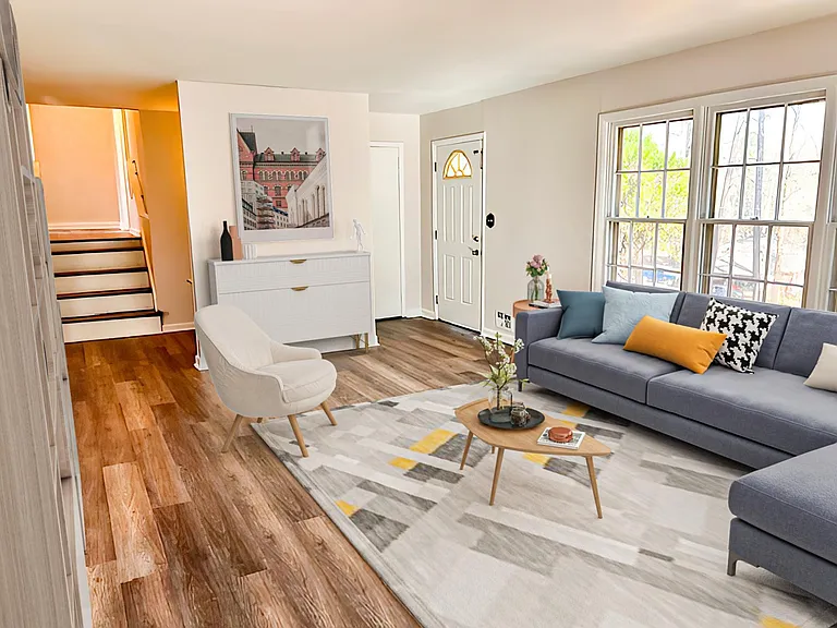 635 Heathmoor Pl — Photo 4