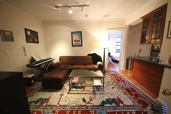 Rented by (Legacy) NY Quality Living Uptown | media 23