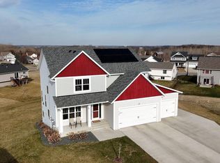 2120 Violet Ln, Faribault, MN 55021