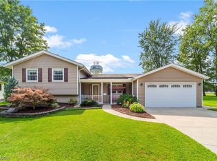 652 Glenwood Cir, Berea, OH