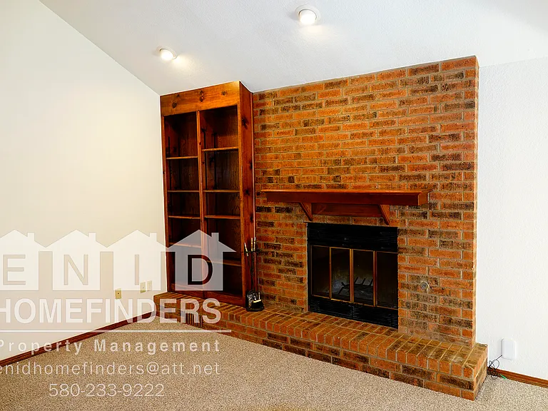 205 Wellington Ave — Photo 6