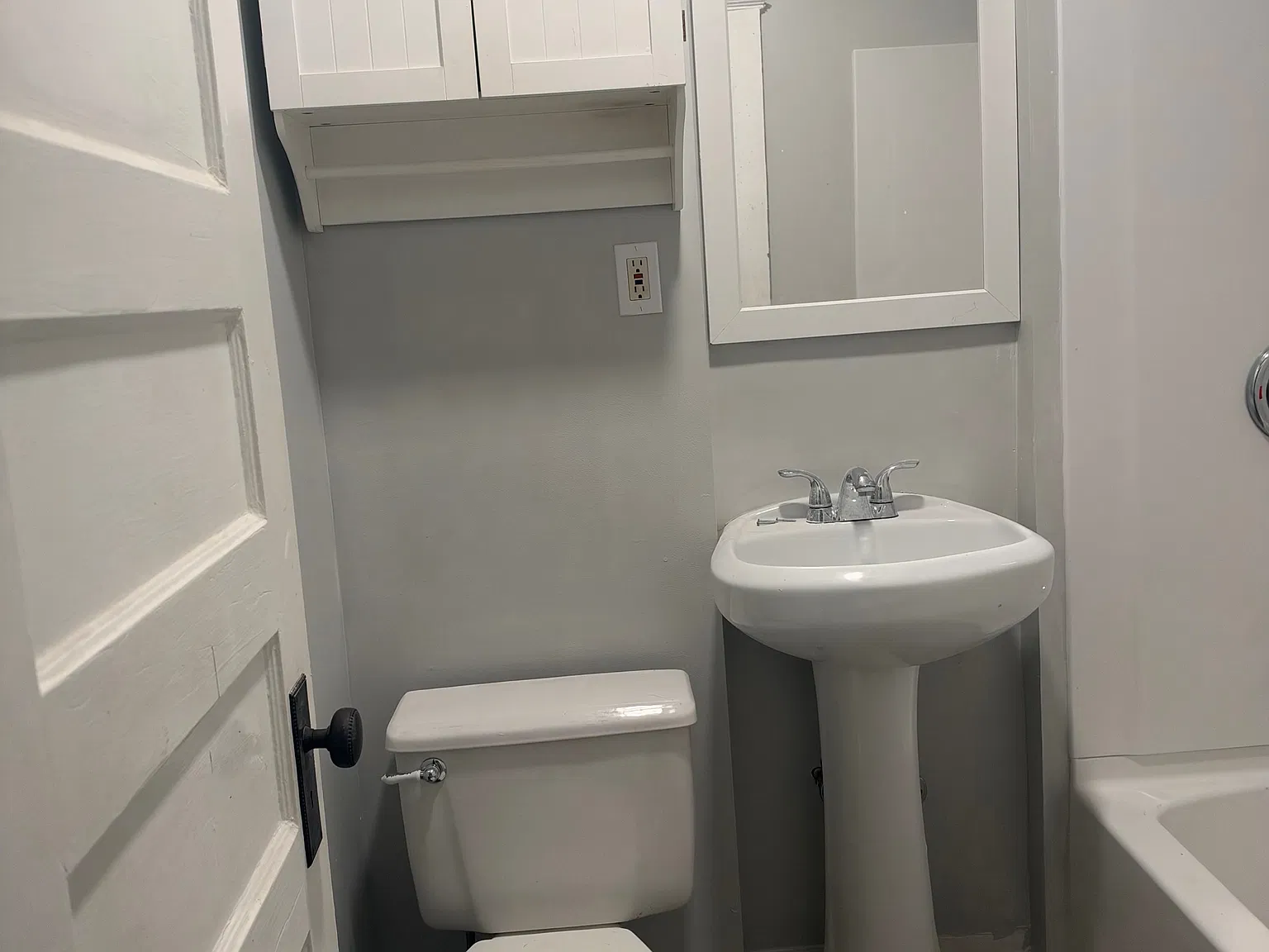 2 bed, $1,950 — Photo 2