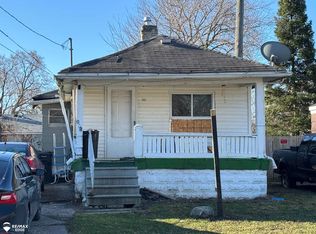 805 Vermilya Ave, Flint, MI 48507
