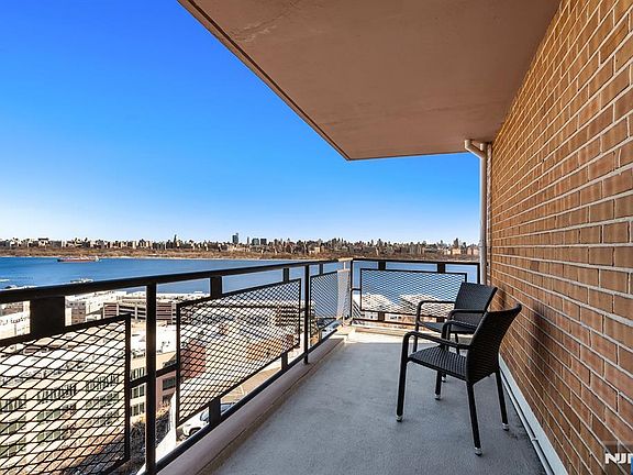5th image of 8800 E Blvd E #5E