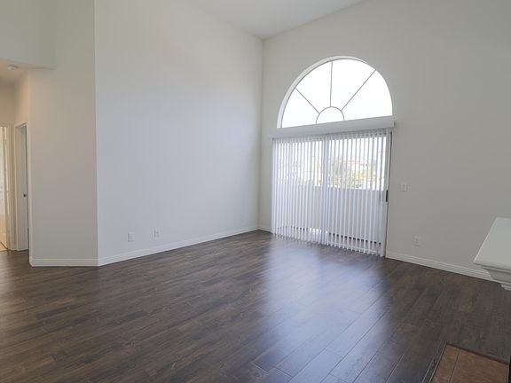 4th image of 5200 Inglewood Blvd APT 202
