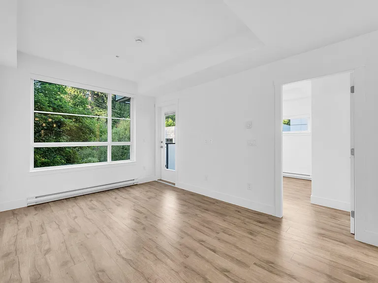 6338 King George Blvd #310 — Photo 7