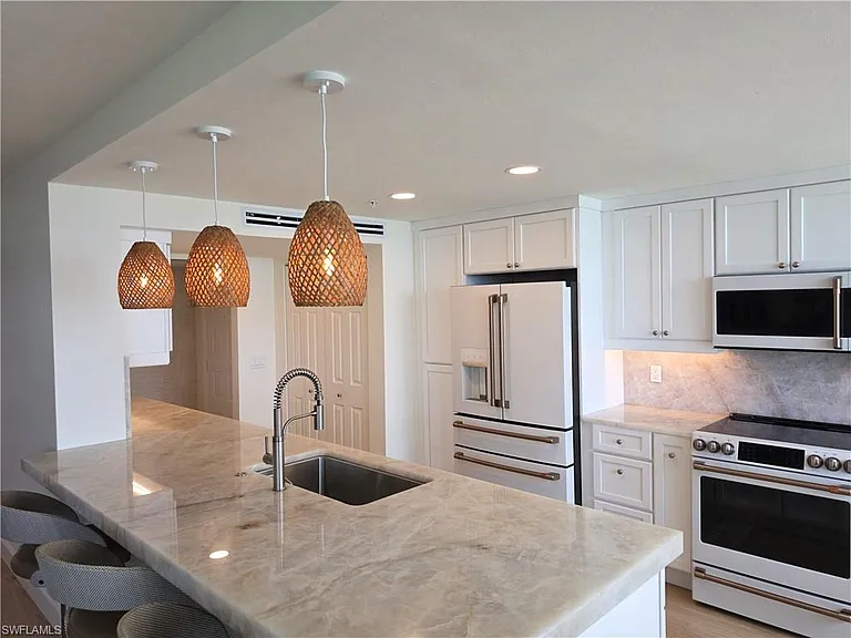5550 Heron Point Dr #903 — Photo 9