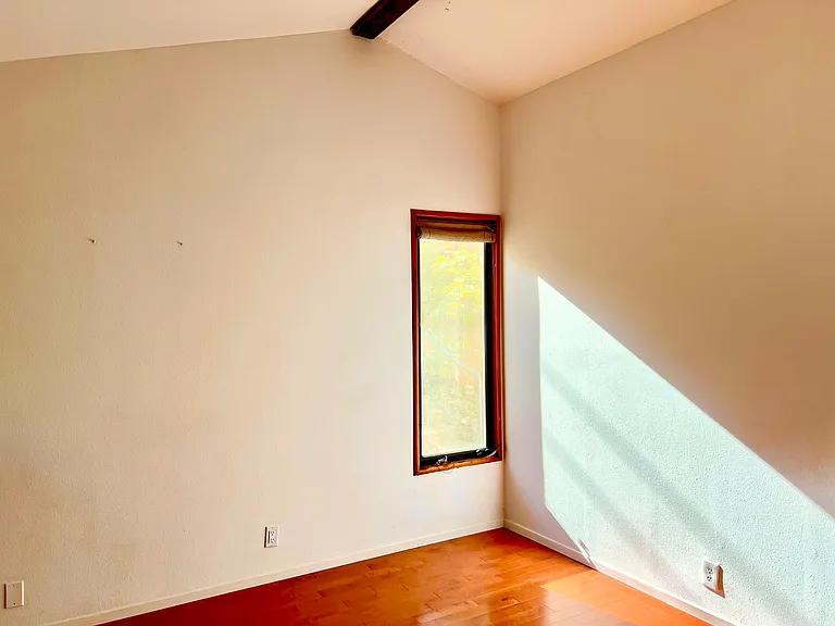 822 Chelham Way — Photo 7