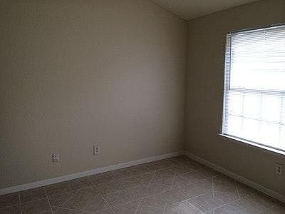 2nd image of 2813 Cottonwood Ln