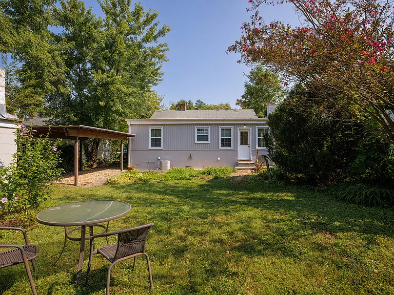 1322 Chesapeake St — Photo 21