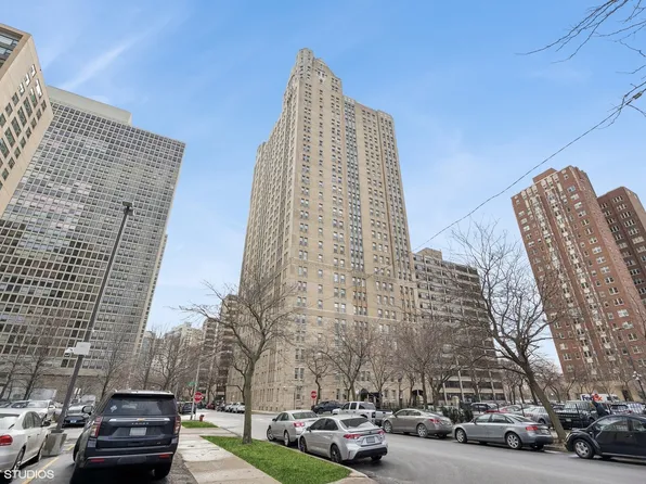 5000 S East End Ave APT 9A, Chicago, IL 60615