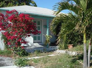 832 W 2nd St, West Palm Beach, FL 33404