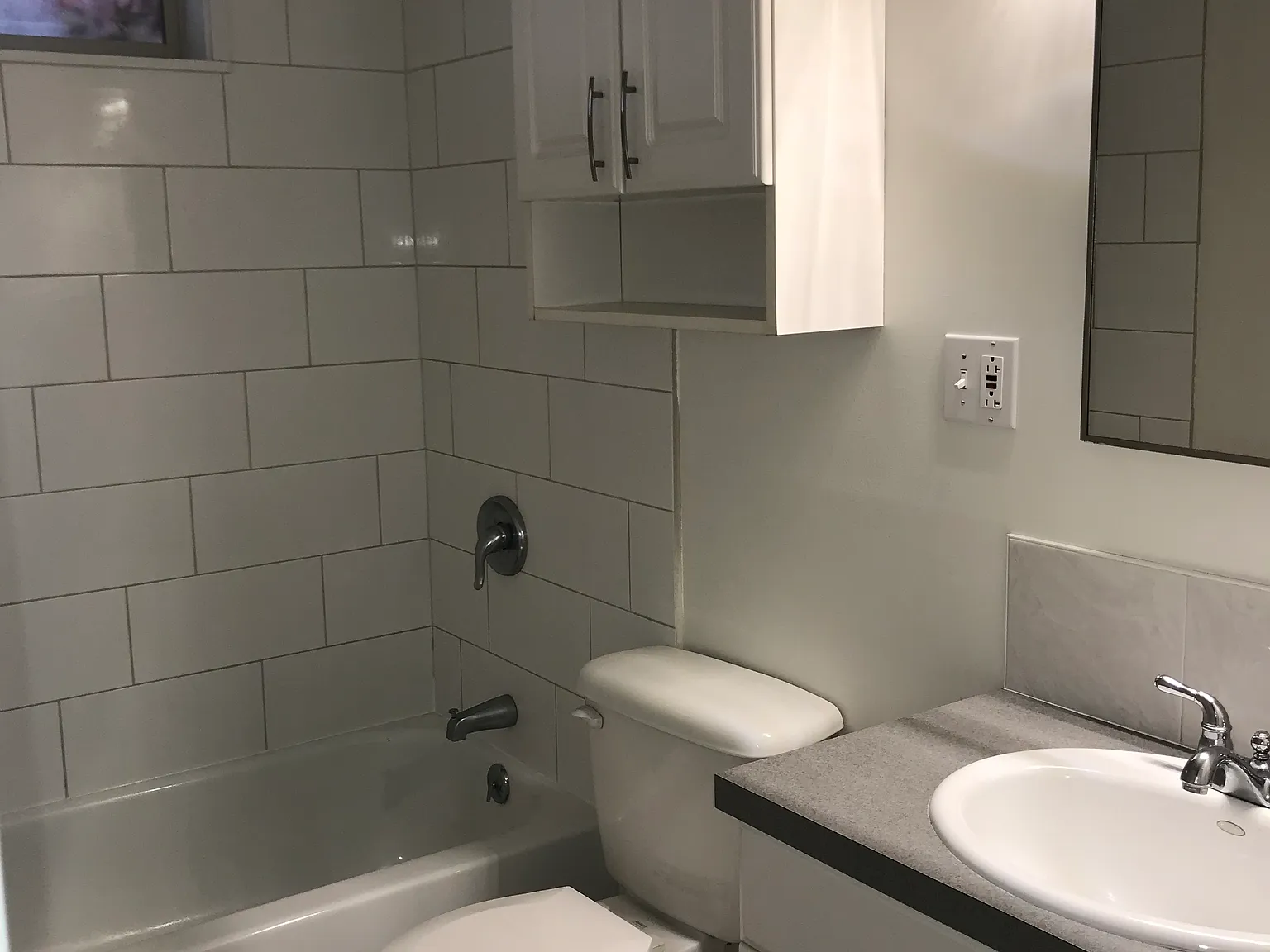 2 bed, 900 sqft, $1,200 — Photo 4