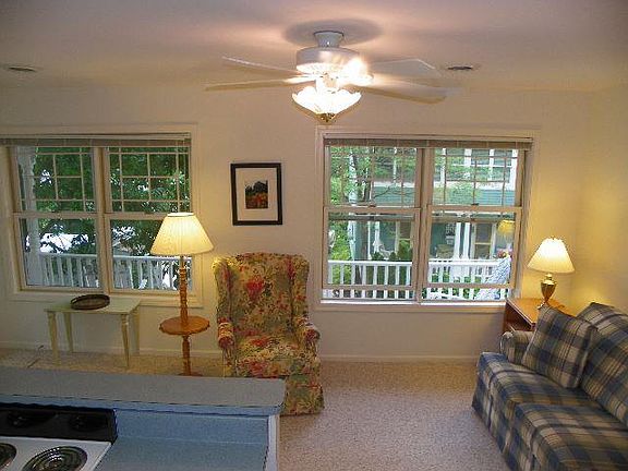 4th image of 49 Foster Ave #2