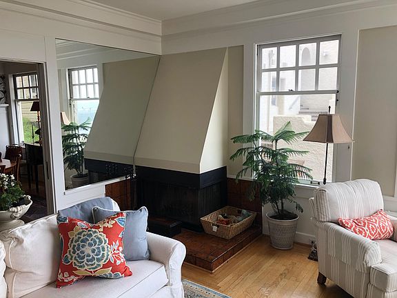 3rd image of 1238 Washington St