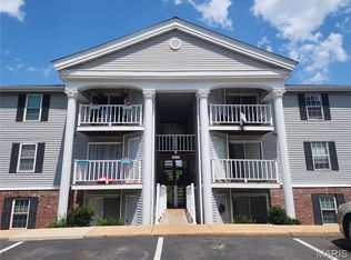 1239 Creve Coeur Crossing Ln APT C, Chesterfield, MO 63017