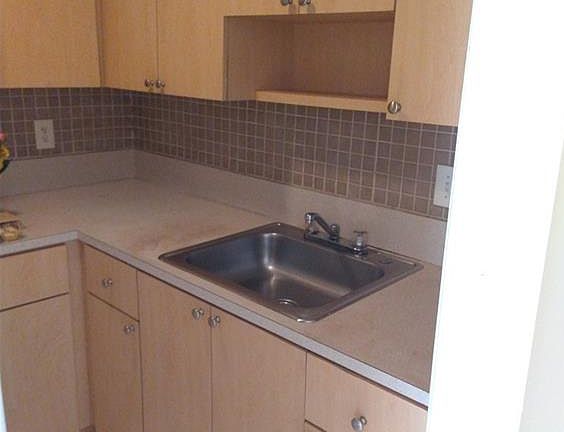 5th image of 1830 Maravilla Ave APT 107