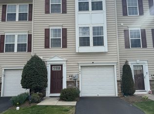 304 Susan Cir, North Wales, PA 19454