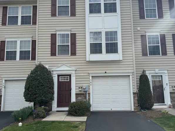 304 Susan Cir, North Wales, PA 19454